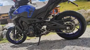 Yamaha MT-09 (2017 - 20)  (2)