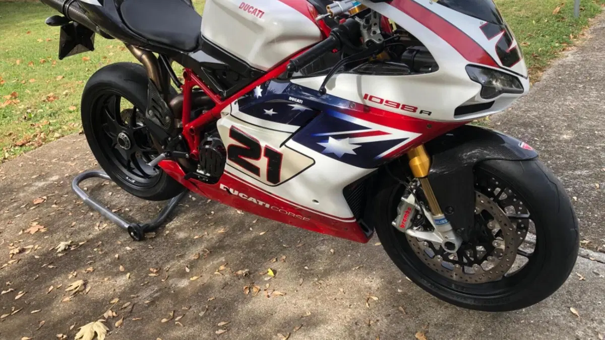 Ducati 1098 R Bayliss LE (2009 - 11)  (3)