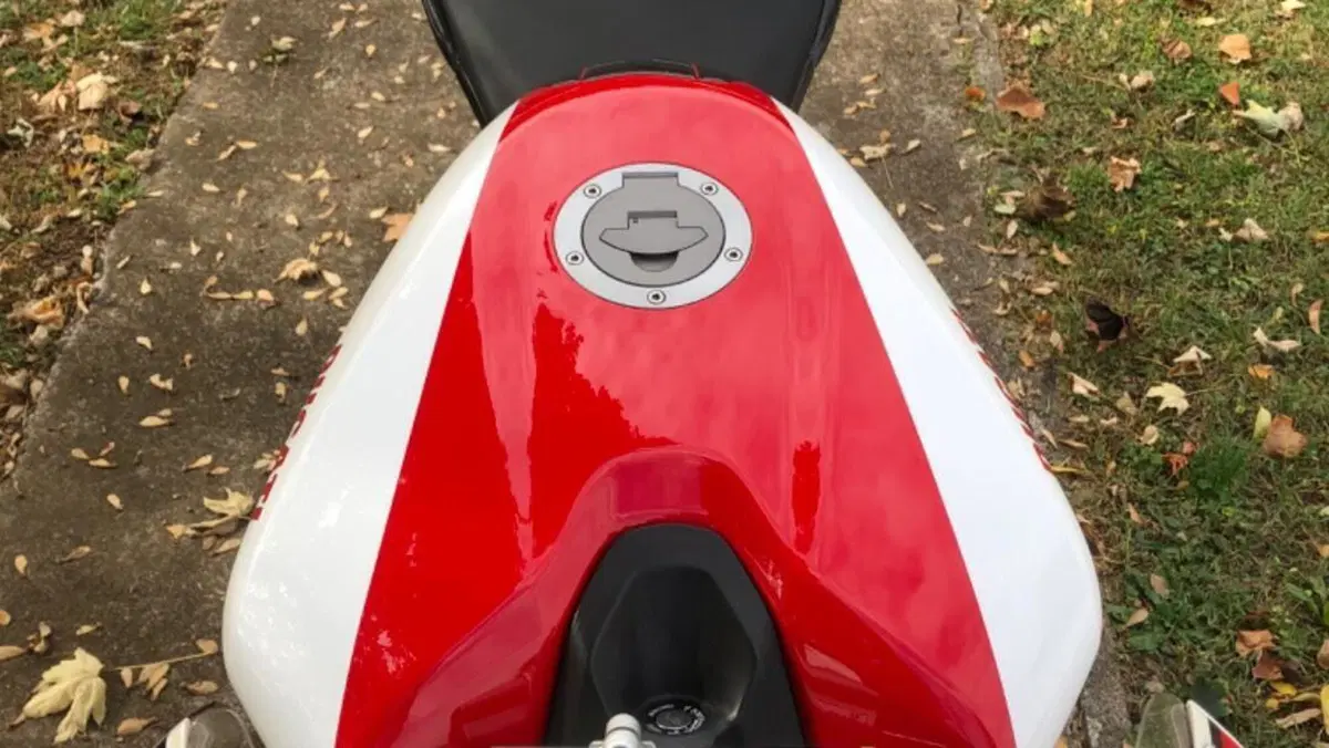 Ducati 1098 R Bayliss LE (2009 - 11)  (4)