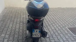 Honda SH 300 i (2006 - 10)  (2)