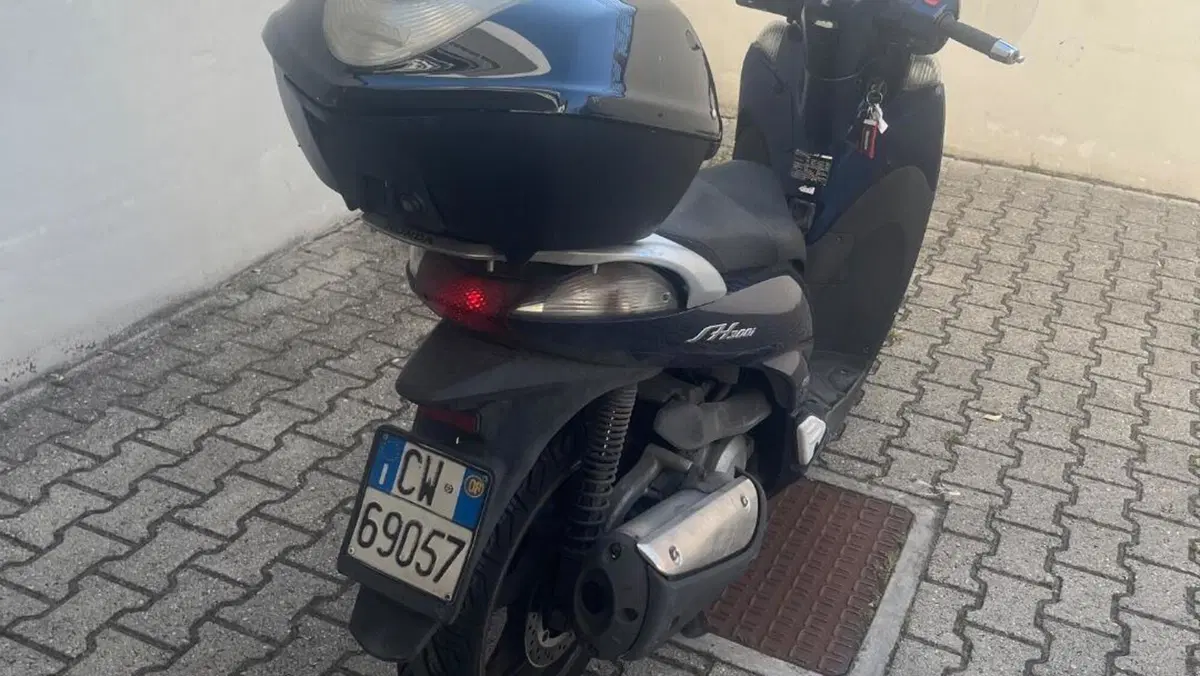 Honda SH 300 i (2006 - 10)  (3)