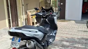 Yamaha T-Max 530 DX (2017 - 19)  (3)