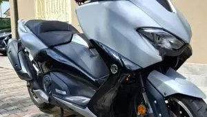 Yamaha T-Max 530 DX (2017 - 19)  (4)