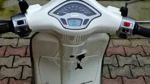 Piaggio Medley 150 Special Edition ABS (2017 - 20) 