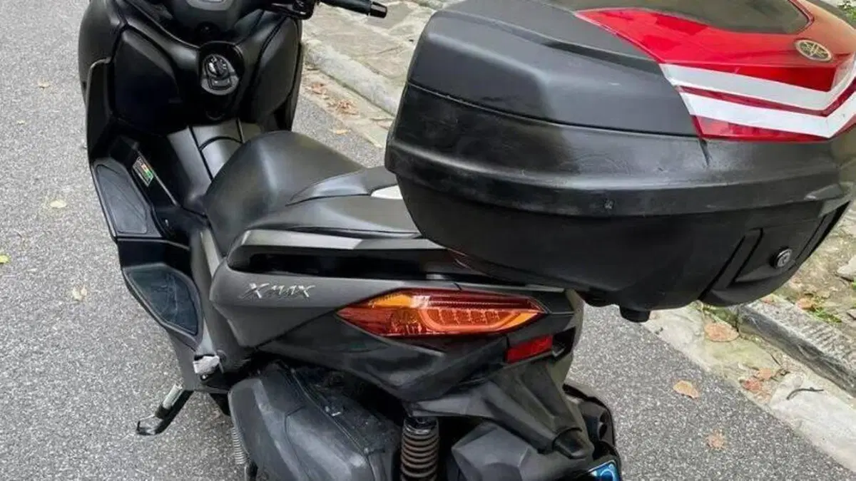 Yamaha X-Max 300 ABS (2017 - 20)  (4)