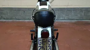 Moto Guzzi   (2)