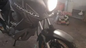 Honda Transalp XL 700 V ABS (2007 - 2013)  (4)