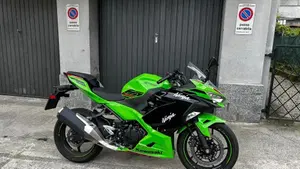 Kawasaki Ninja 400 (2023) 