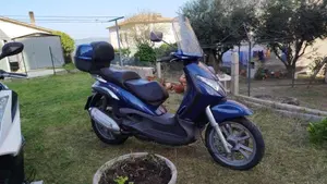 Piaggio Beverly 250 (2004 - 05) 