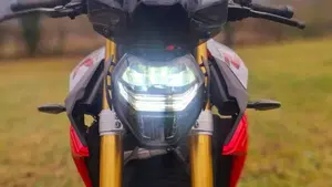Bmw F 900 R (2021 - 24)  (6)