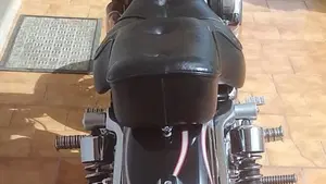 Harley-Davidson 883 Hugger (1994 - 00) - XLH  (4)