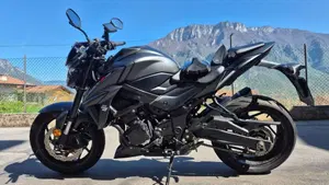 Suzuki GSX S 750 Yugen (2018 - 20)  (2)