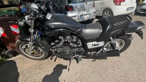 Yamaha V-Max 12 N  (2)