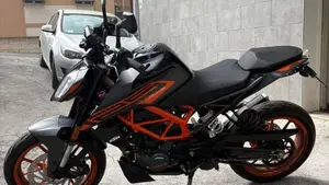 KTM 125 Duke (2021 - 23)  (2)