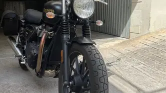 Triumph Street Twin 900 (2021 - 22) usata