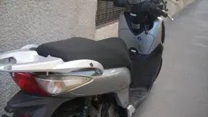 Honda SH 150i (2005 - 08)  (2)