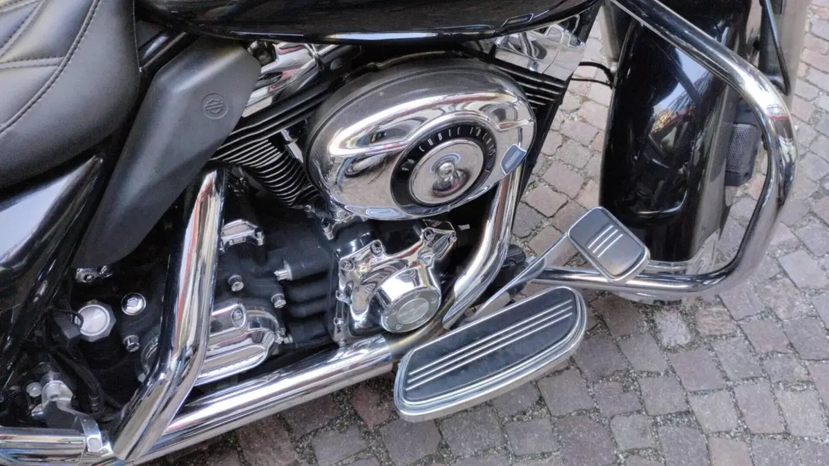 Harley-Davidson 1584 Street Glide (2008 - 10) - FLHX  (6)