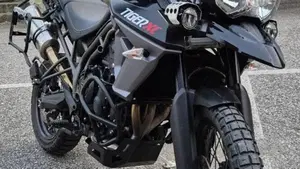 Triumph Tiger 800 XC (2015 - 17)  (2)