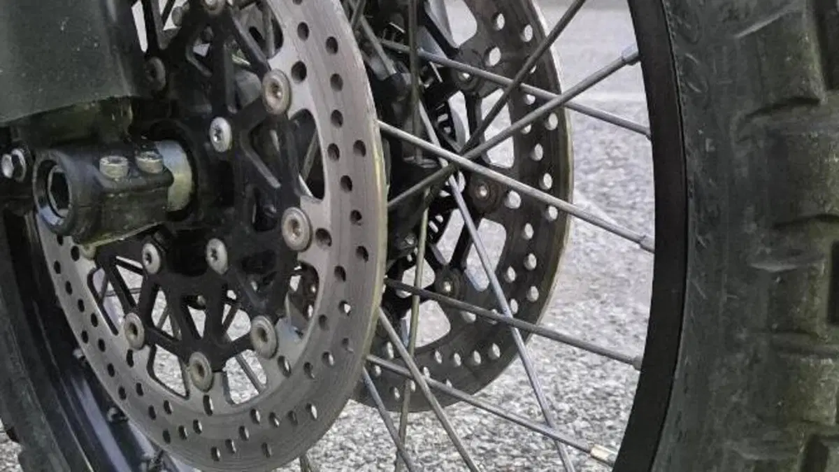 Triumph Tiger 800 XC (2015 - 17)  (6)