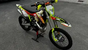 KTM 250 EXC TPI (2022)  (4)