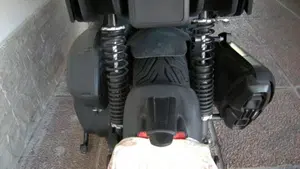 Piaggio MP3 530 ABS Hpe (2023 - 24)  (2)