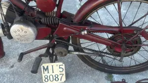 Moto Guzzi   (3)