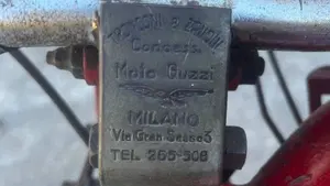Moto Guzzi   (8)