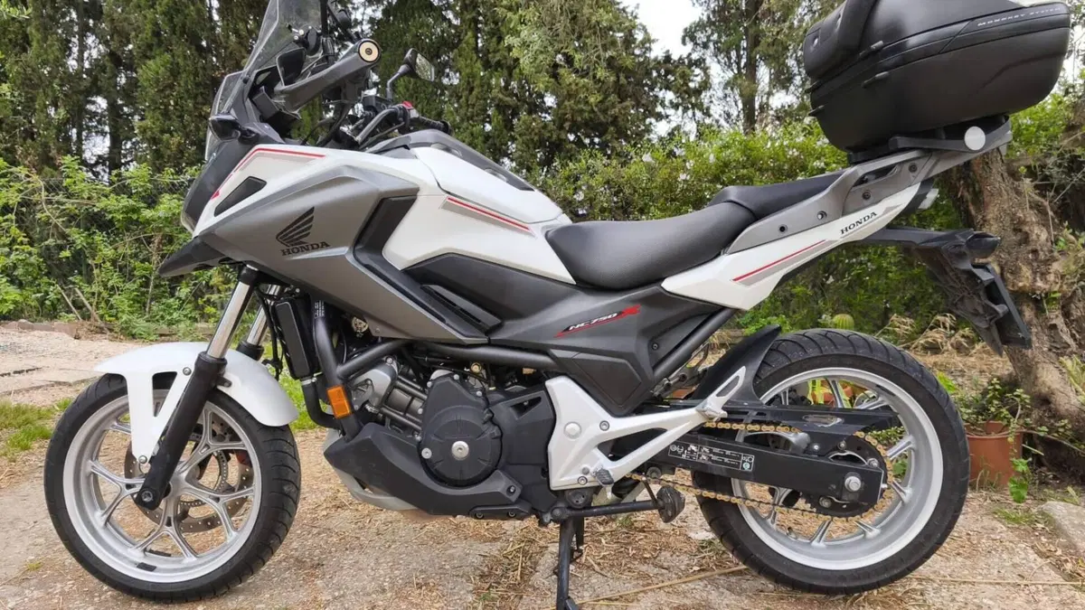 Honda NC 750 X DCT ABS (2016 -17)  (2)