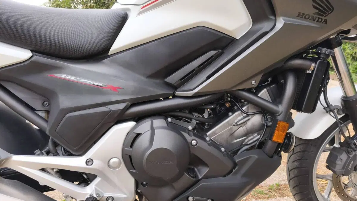 Honda NC 750 X DCT ABS (2016 -17)  (8)