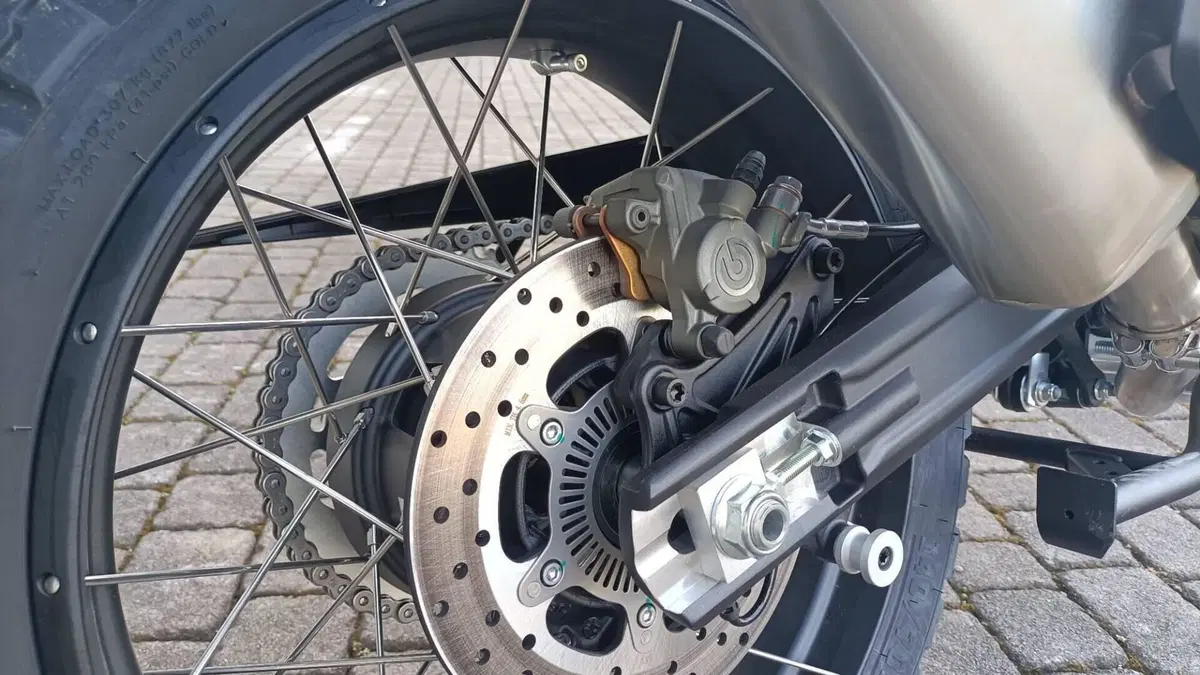 QJ Motor SRT 450 RX (2026)  (10)