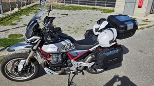 Moto Guzzi V85 TT (2024 - 26)  (4)