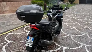 Honda Forza 300 Limited Edition ABS (2020)  (3)