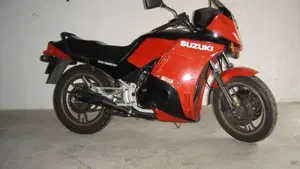 Suzuki   (2)