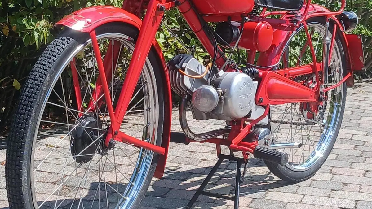 Moto Guzzi   (6)