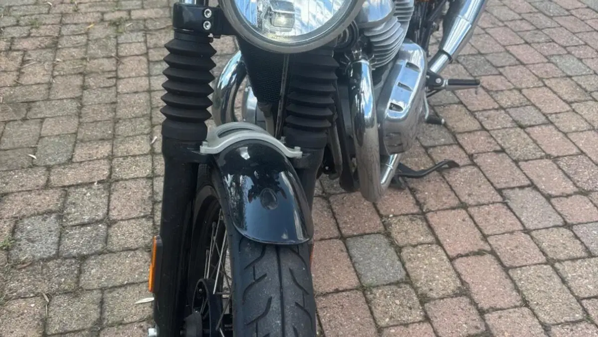 Royal Enfield Interceptor 650 (2021 - 26)  (3)