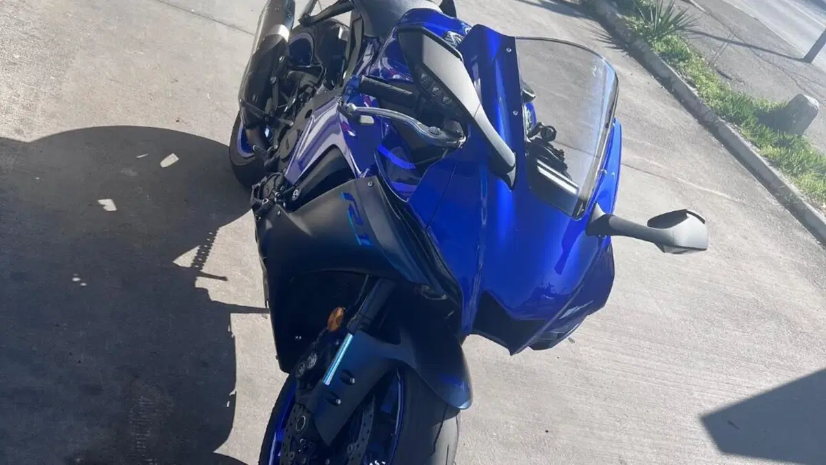 Yamaha YZF R1 (2020 - 25) 