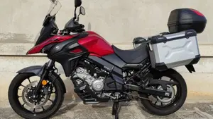 Suzuki V-Strom 650 (2021 - 25)  (2)
