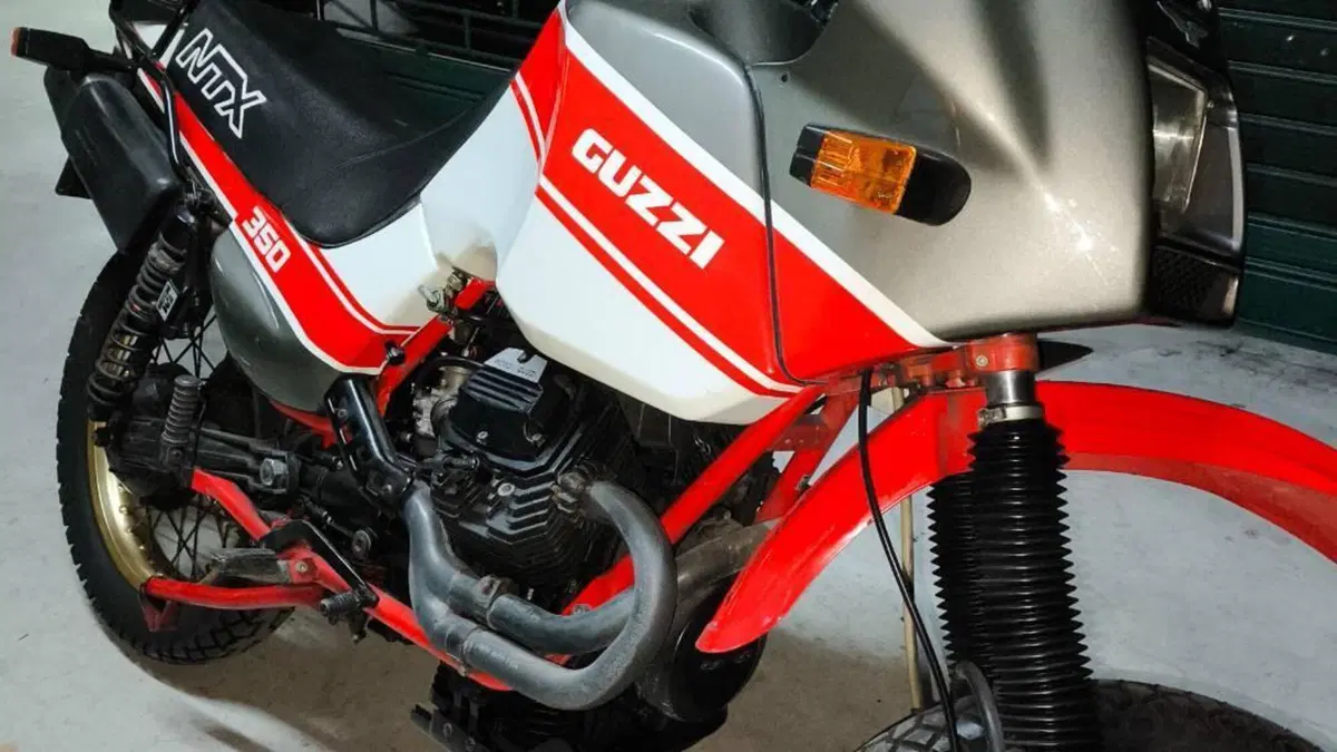 Moto Guzzi   (2)