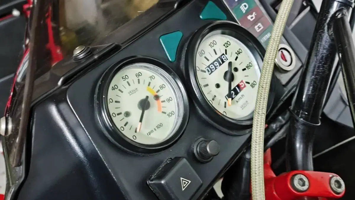 Moto Guzzi   (6)
