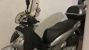 Honda SH 150i (2005 - 08) 