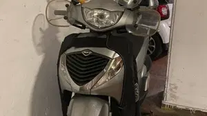 Honda SH 150i (2005 - 08)  (2)