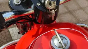 Moto Guzzi   (2)