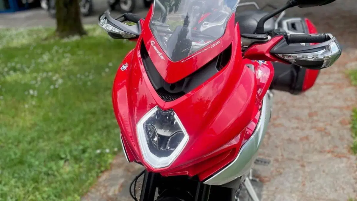 MV Agusta Turismo Veloce 800 (2014 - 16)  (3)