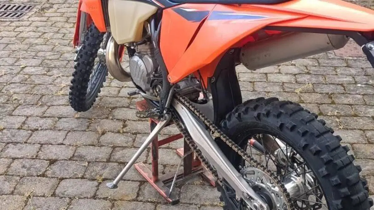KTM 250 EXC TPI (2022)  (8)