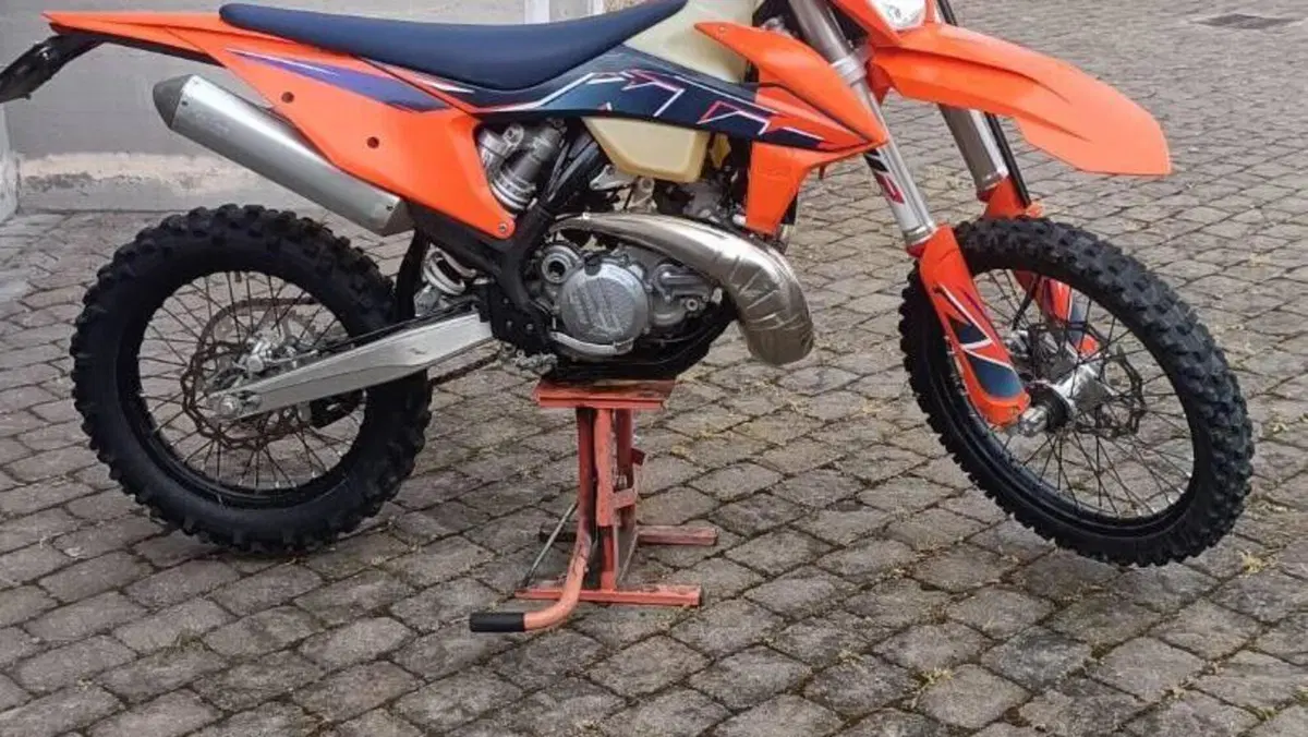 KTM 250 EXC TPI (2022)  (10)
