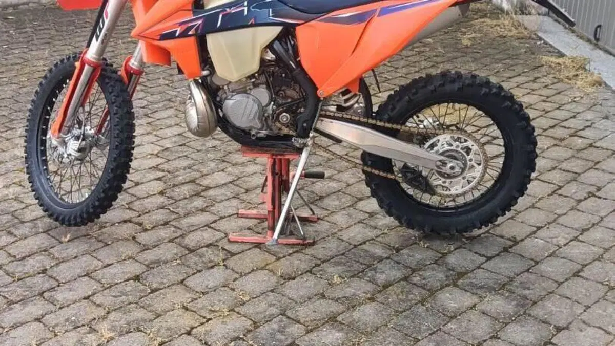 KTM 250 EXC TPI (2022)  (13)