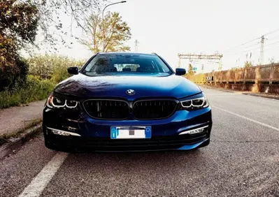 BMW Serie 5 520d aut. Business (2)