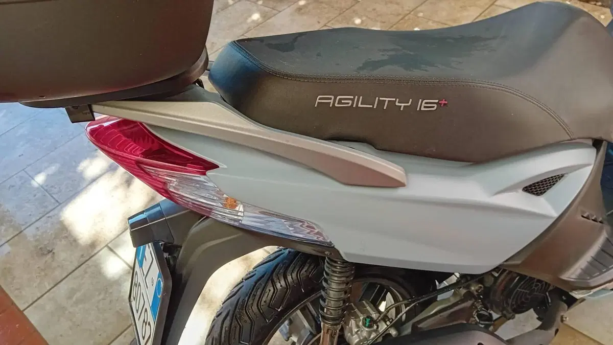 Kymco Agility 200i R16 + (2021 - 25)  (2)