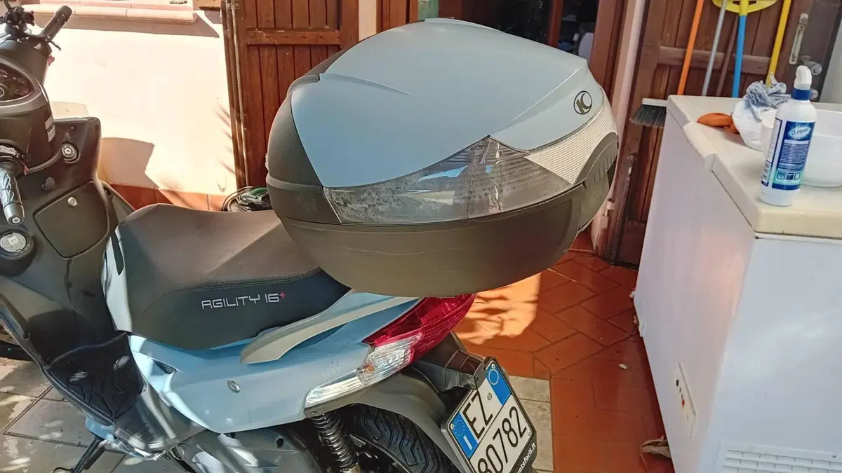 Kymco Agility 200i R16 + (2021 - 25)  (4)
