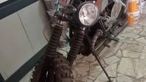 Moto Guzzi   (2)